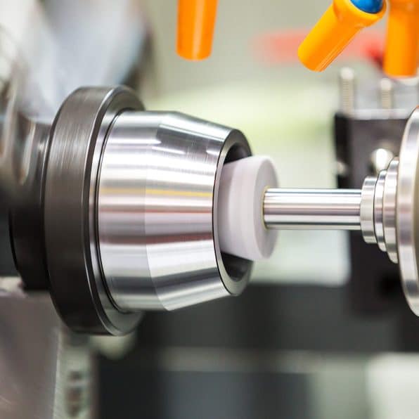 AdobeStock_73736243-CNCgrinding