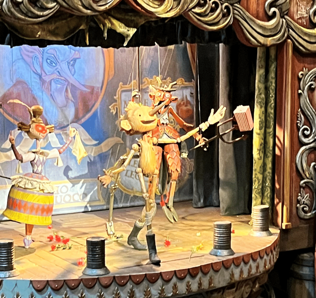 pinnochio_stage